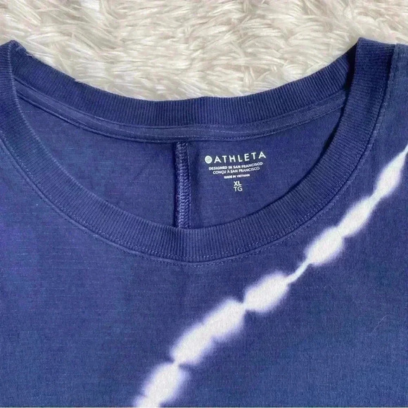 Athleta Sundown Sweatshirt.  Navy Blue with white.  Size XL. - Picture 2 of 5